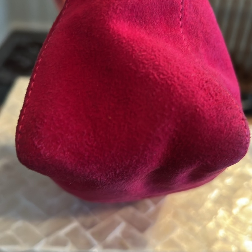 💸FLASH SALE💸FENDI Vintage Mini Suede Baguette in Pink - Picture 3 of 13